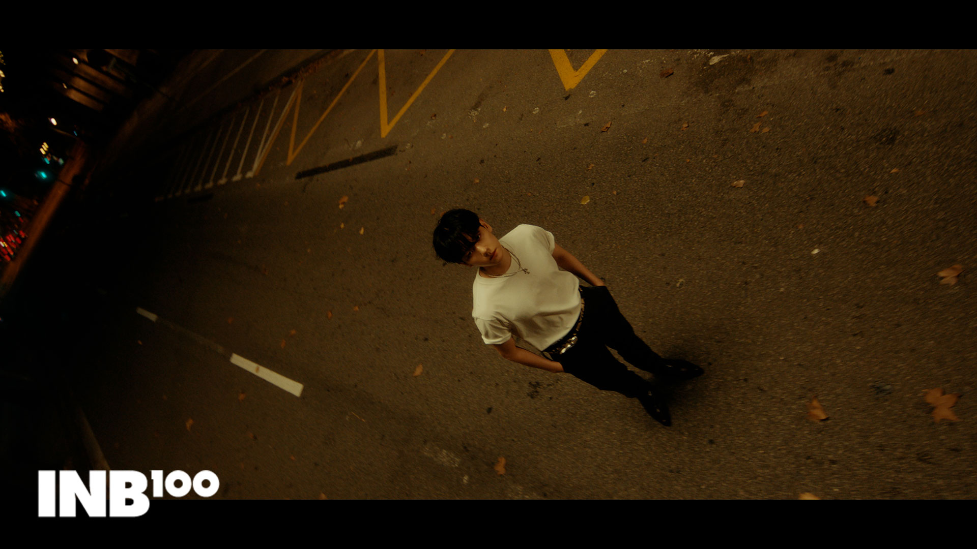 GWZiJ_OasAApkBG.jpg:orig