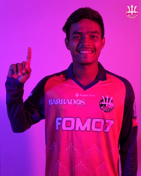 Dunith Wellalage in Pink! 💗🔥 📹 Credits: Twitter/BarbadosRoyals