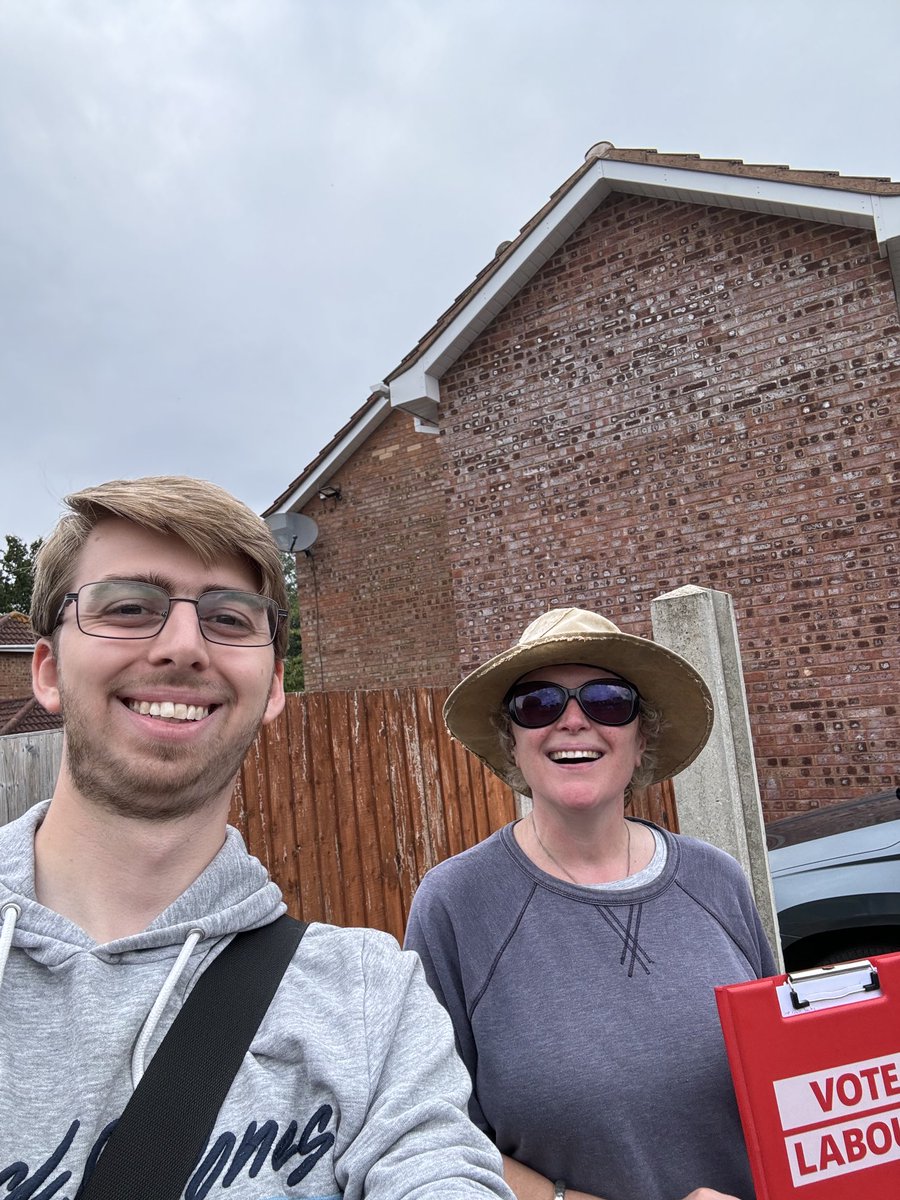 Cllr Sam Forsyth (@samatquinton) on Twitter photo Great to be out in <a href="/NorthfieldCLP/">Northfield Labour</a> campaigning this afternoon . Residents very pleased to have a Labour MP <a href="/larry_turner/">Laurence Turner</a> <a href="/BrumLabour/">Birmingham Labour</a> 🌹🌹🌹 Great to be out in <a href="/NorthfieldCLP/">Northfield Labour</a> campaigning this afternoon . Residents very pleased to have a Labour MP <a href="/larry_turner/">Laurence Turner</a> <a href="/BrumLabour/">Birmingham Labour</a> 🌹🌹🌹