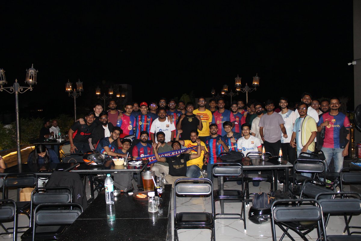 fcb_bengaluru's tweet image. Some pics from last night, FCB Bengaluru screening against Vallodolid was an amazing,  had blast, and atmosphere was so electric⚡️⚡️.
Thank you so much for showing up.
Visca el Barca, Visca Catalonia💜❤️
#fcbbengaluru #BarcaValladolid
@LaLigaEN @FCBarcelona