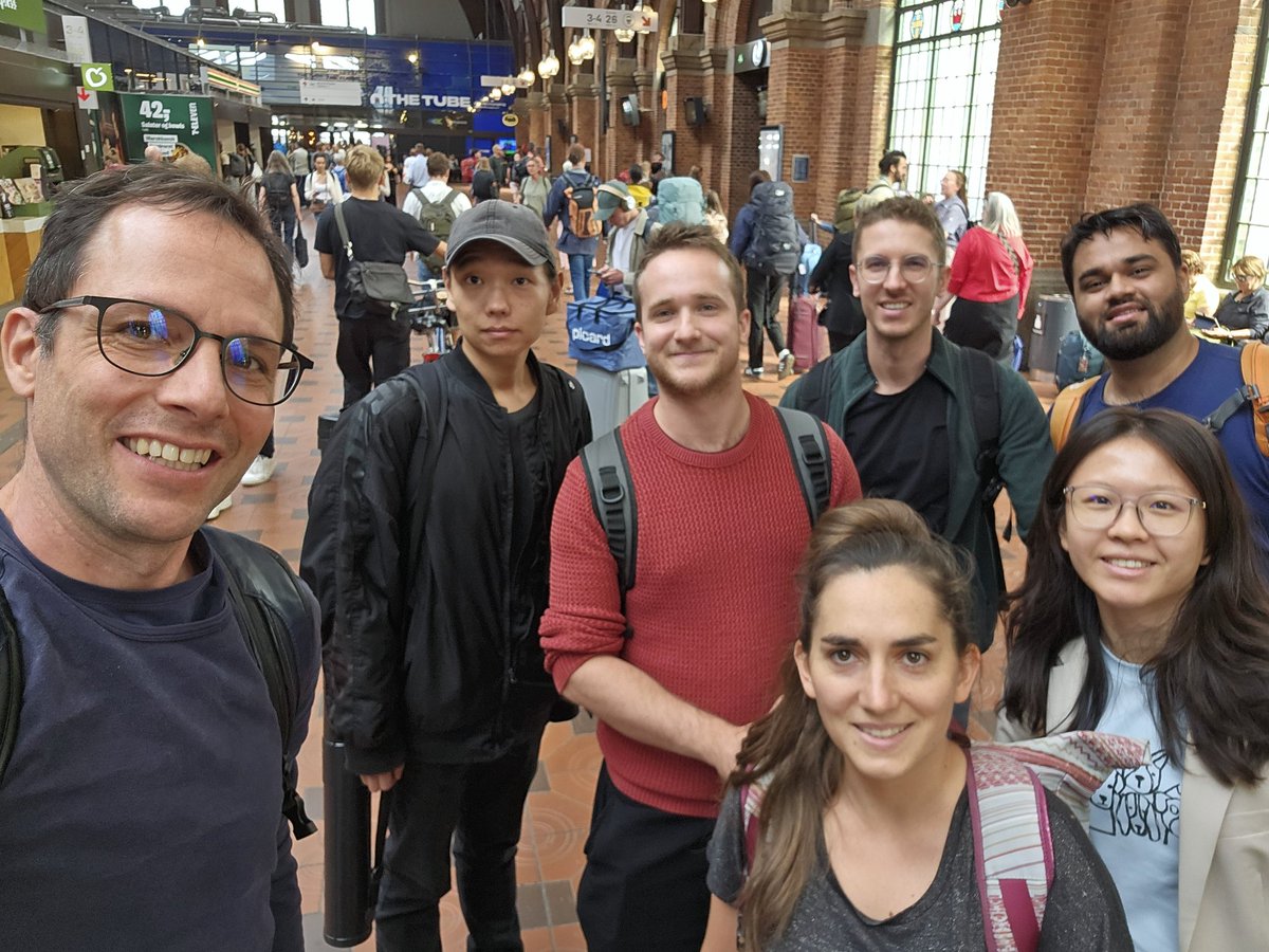 The Kümmerli Lab arrived in Copenhagen for #Pseudomonas2024
Looking forward to great science.