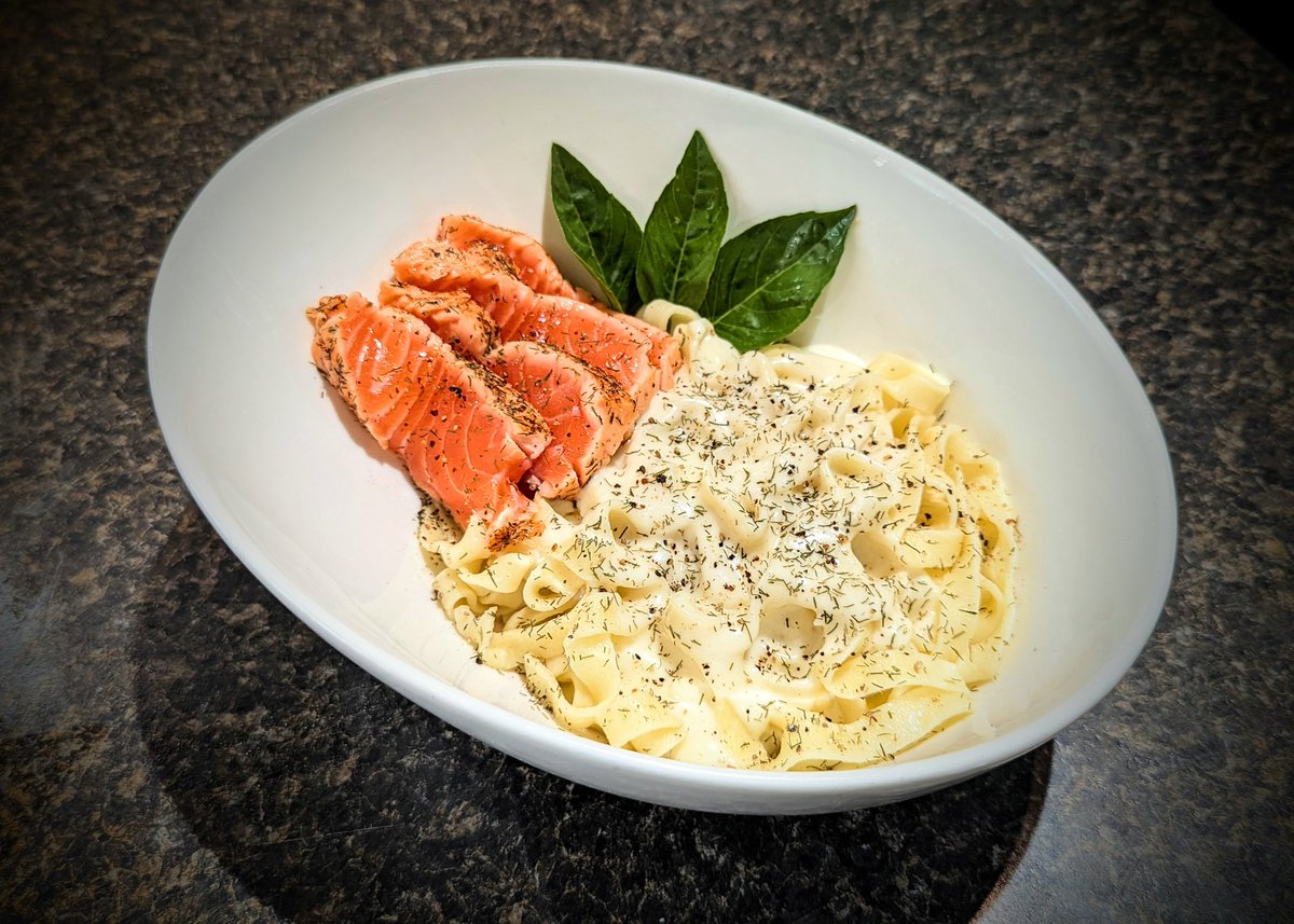 Haven't posted in awhile. Been a busy and great summer. Whipped up some fresh fettuccine alfredo last night with some seared salmon.