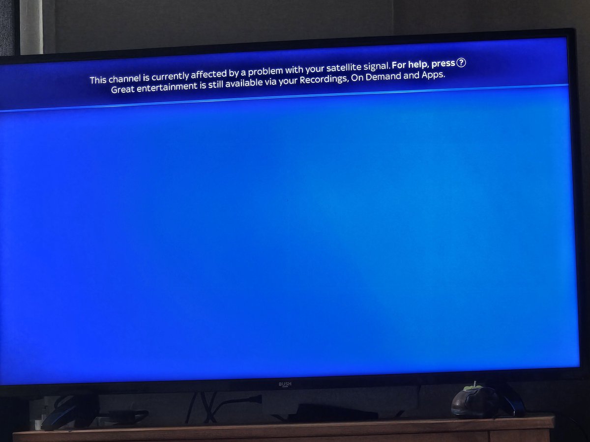 2024 and <a href="/SkyUK/">Sky</a> and <a href="/SkySports/">Sky Sports</a> still gets effected by a little bit of rain,  you'd think with thr £100 they charge a month they could stick a little umbrella on top of my dish 🙄 #MUNLIV