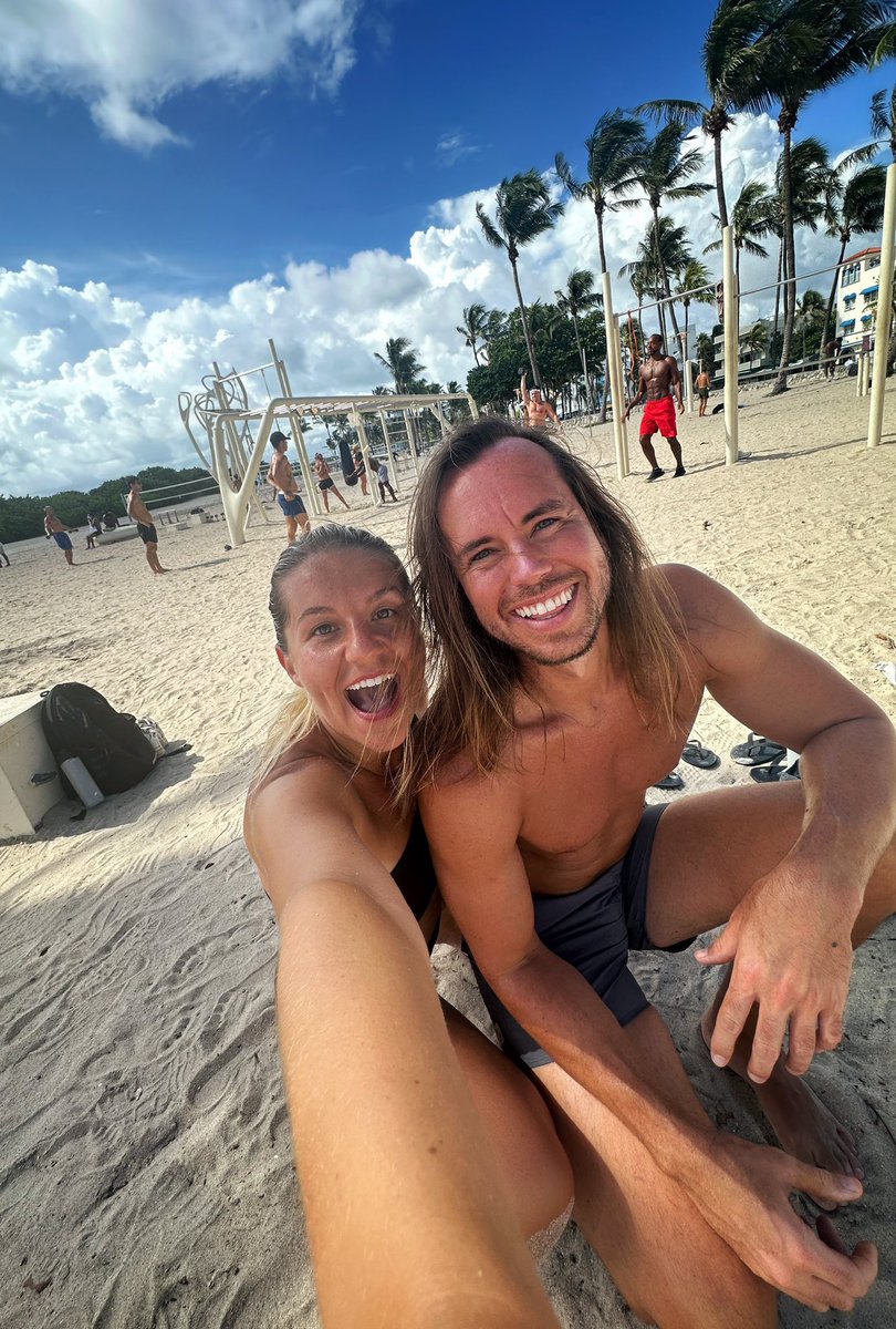 AmaraAndrew's tweet photo. Nothing like a morning workout with my sweetie 🥰🖤
#miami #miamibeach #musclebeach #miamimusclebeach #workout #fitness https://t.co/vuTSTRBUzG