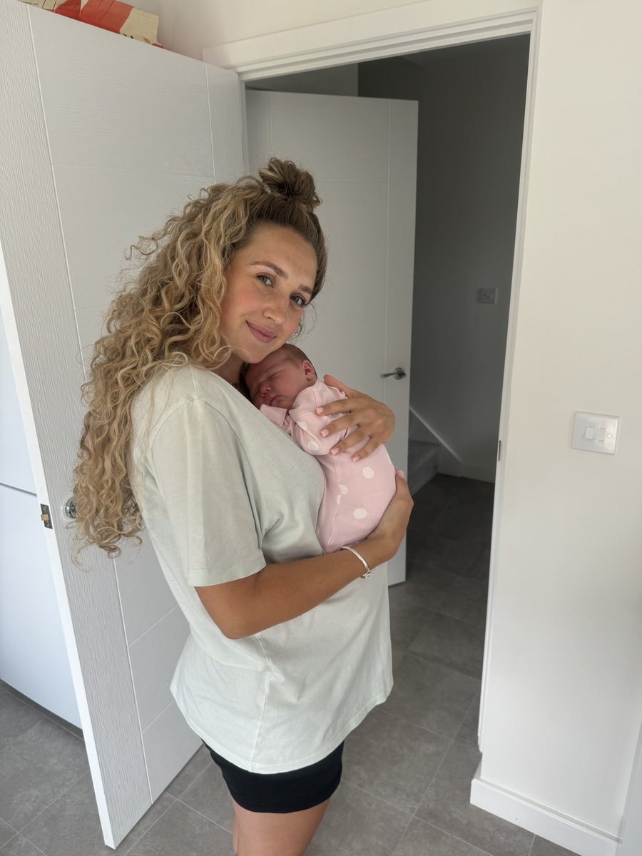 Ella Milford tweet media