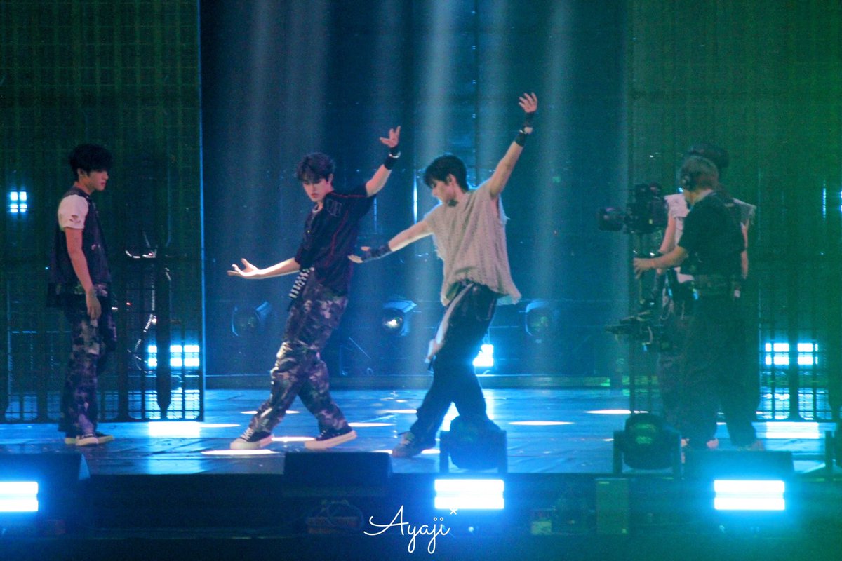cuouo26's tweet photo. MORE＆Young Blood②
#余宇涵 #YuYuhan #畅所余言
#TF家族 #登陆计划 #TF家族三代  #TransFormTime #TransformProject https://t.co/es20ogNEiC