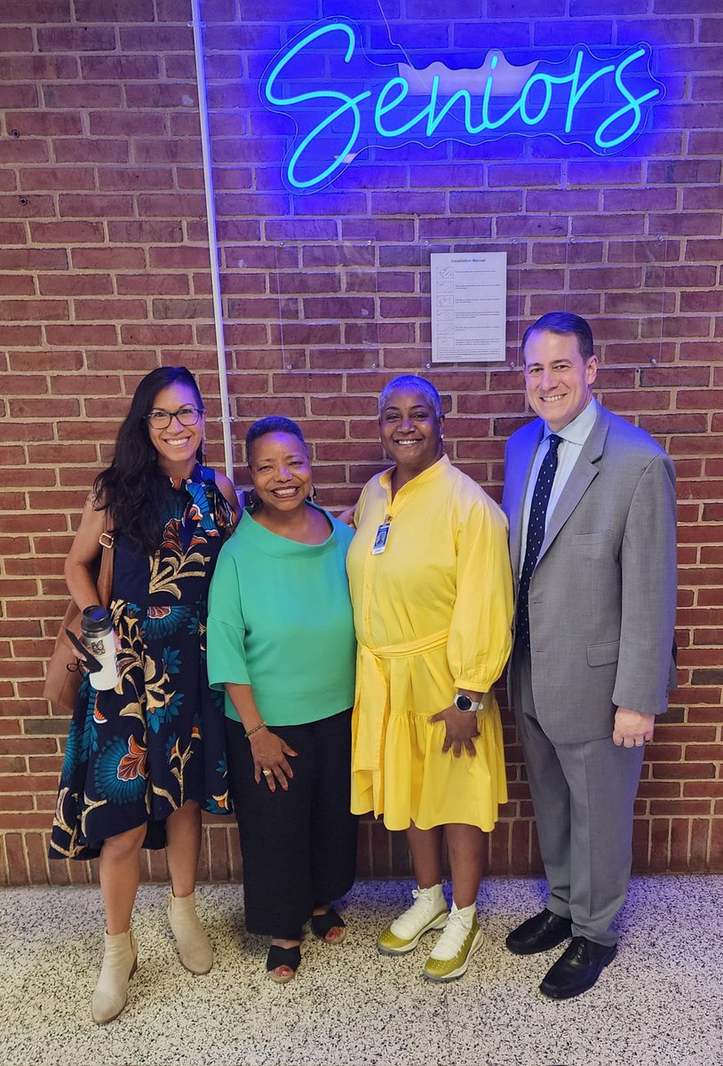 Thank you, Supt. Dr. Thomas Taylor, Hon BOE Member, Ms. Brenda Wolff, and Councilmember Kristin Mink, for visiting SBHS the visit week of school!💙🩵💙🩵