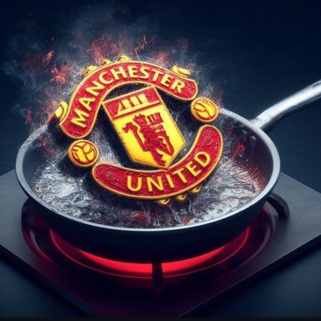 _Thembalihle_'s tweet photo. Luis Diaz is cooking Manchester United 🤣🤣🤣.

MUN 0 - 2 LIV

#ShowmaxPL #ForEveryoneEverywhere https://t.co/ycVMMs5qb7