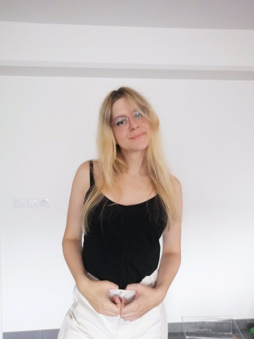 I have no inspiration but I will continue! https://t.co/c4blHhPRkL<a href="/tag/hot"class="tags"><span>#hot</span></a>