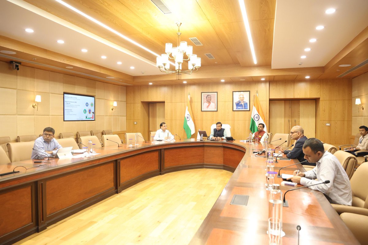 himantabiswa's tweet photo. Today I chaired a meeting with all District Commissioners and other stakeholders for disbursement of compensation to nearly 6 lakh people affected by floods. We took two important policy decisions. 

First, is to offer compensation from the Chief Minister’s Relief Fund to those affected persons who may not covered by existing guidelines. 

Second, complete all pending disbursements - including to those from previous seasons - at the earliest.

Our policy on flood relief is guided by compassion. Where needed we will display flexibility and resort to a liberal interpretation of policies, to ensure no affected person is left behind.