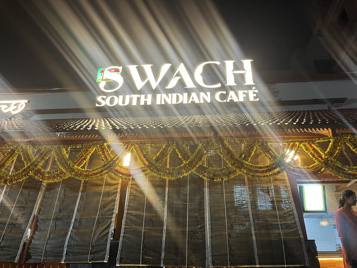 CinemaMadness24's tweet image. Tried this newly opened #Swach in Nallagandla, HYD.

Looks like open kitchen is the new norm followed by all new restaurants. Good 👍🏻

Decent quality food. 👌🏻