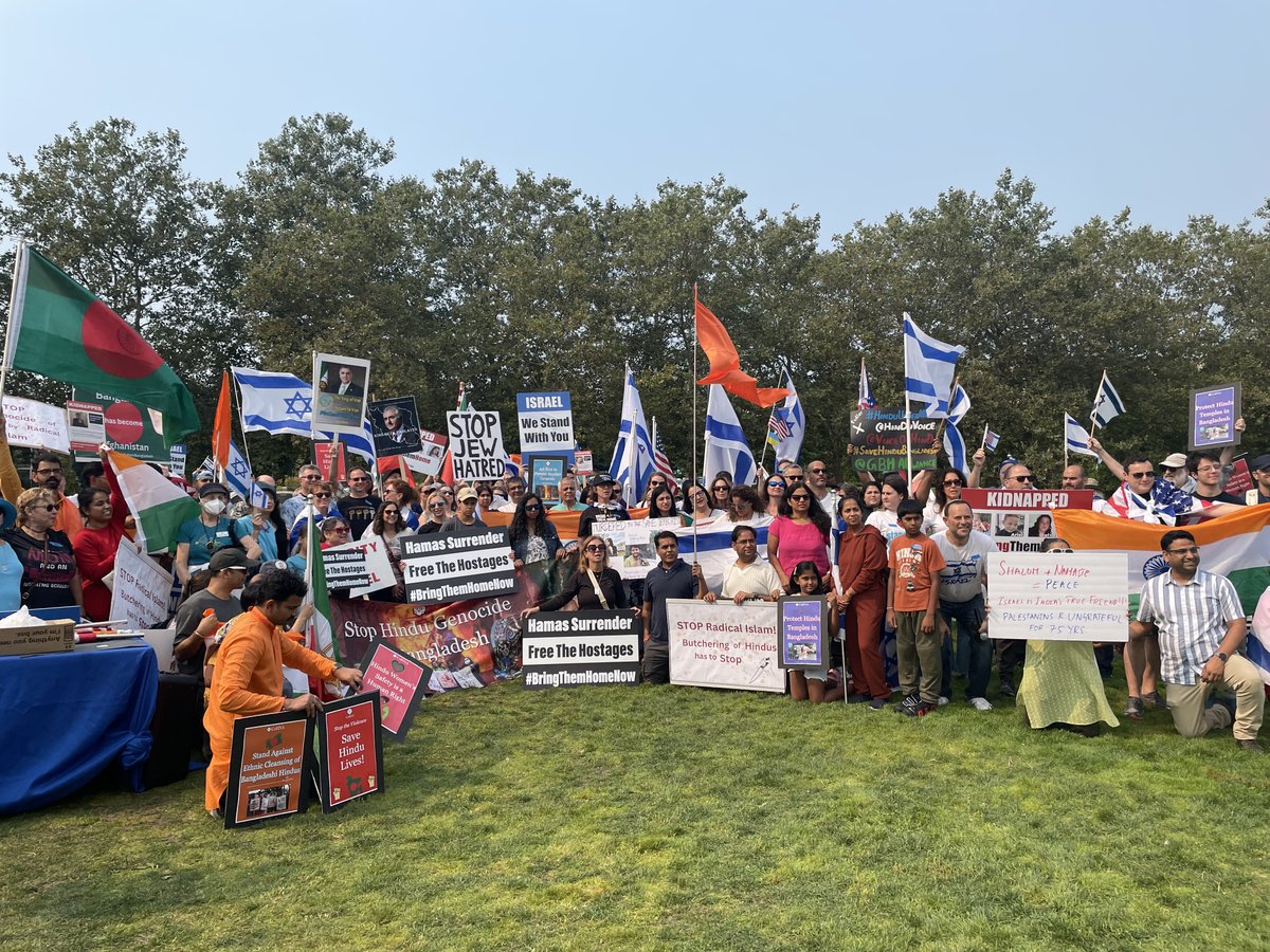 Attended rally today of Seattle's Jewish community, which has aligned with Hindus &amp; Iranian Muslims to take on area's Palestinian sympathizer network (they shut down freeways around here.) Notice sign asking for return of "King Reza." There were about 25 counter-demonstrators.