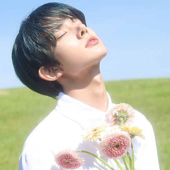 ⠀

𝗜𝗡𝗦𝗧𝗔𝗚𝗥𝗔𝗠
ⓘ 𝗸𝗮𝗿𝘀𝗮𝗴𝗮𝗿𝗮 ⠀| ⠀𝗙𝗘𝗘𝗗𝗦
Discover the perfect touch for any occasion at Lavandula Florist &amp; Gift. From beautiful floral arrangements to unique gifts, they have everything you need to make moments truly special!

⠀