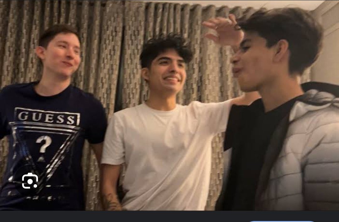 JeltyTV's tweet photo. 👀 https://t.co/6eDkKTjbFF