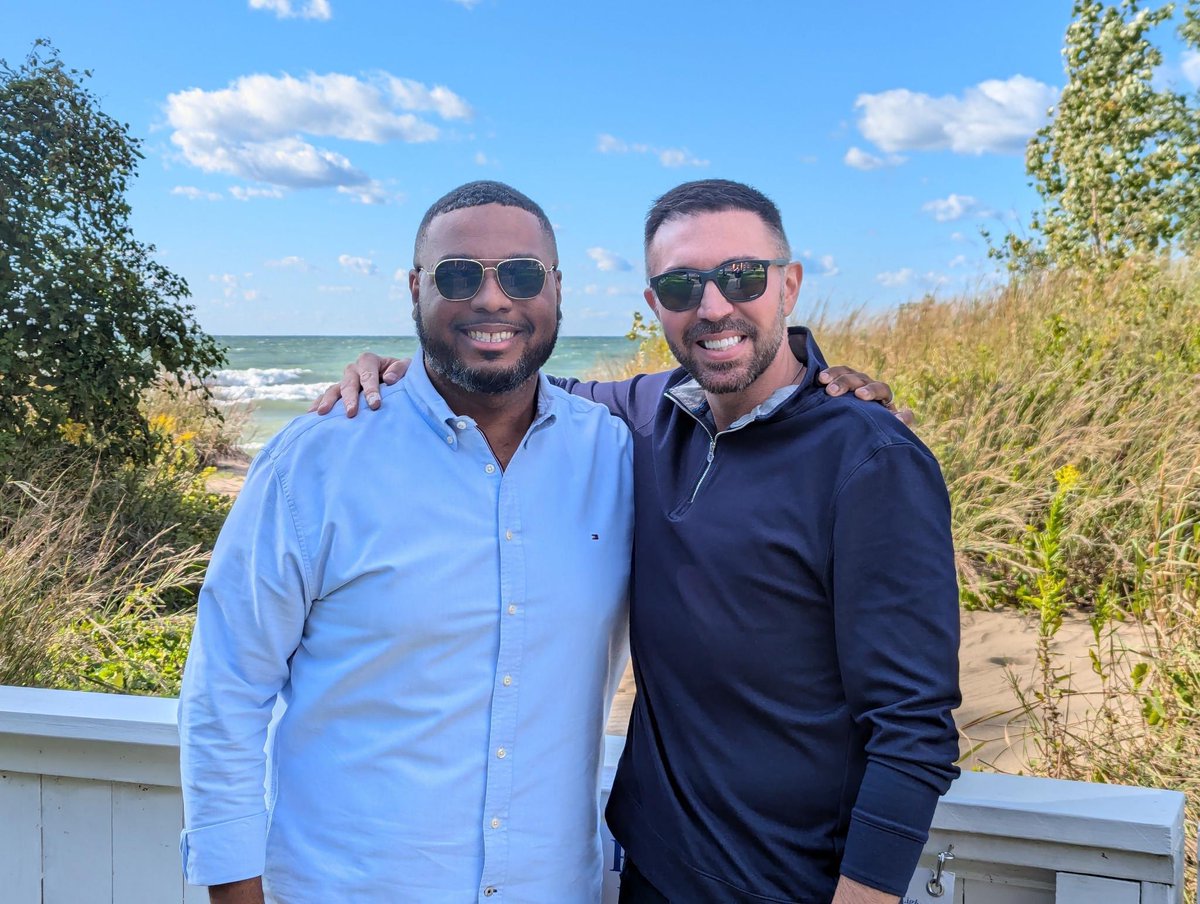 AustinDavisPA's tweet photo. Glad to wrap up the day supporting @RyanBizzarro in his race for another term in the State House!

He has dedicated his service to putting people first and fighting for real results for Erie County. Let’s send him back! #Letswork https://t.co/ir80Bde016