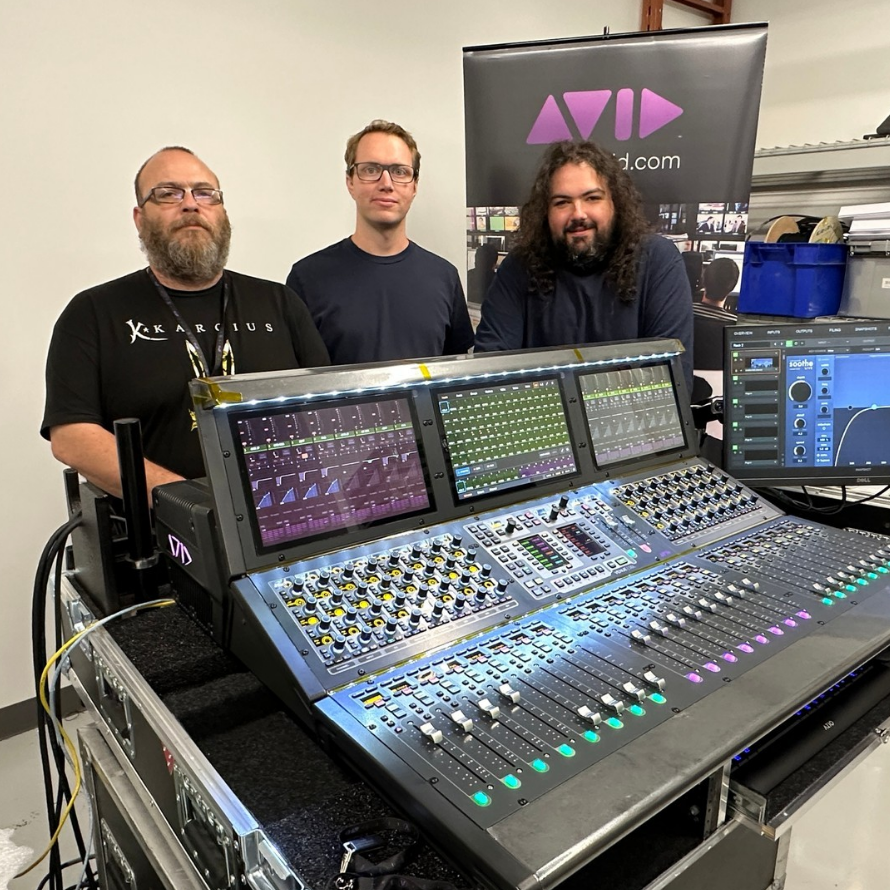 Avid's tweet photo. 🔊 Avid VENUE | S6L sound team
📷 https://t.co/lkIQn9d3Cq
▶️ https://t.co/ZvdoMiNIAl

#promixing #livesoundengineer #avid #venues6l #foh #avidlivesound #livesound https://t.co/YHQ1AUBZPJ