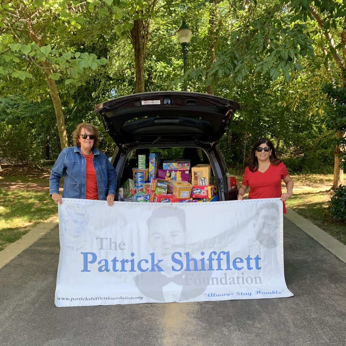 The EVAN Foundation (@evan_foundation) on Twitter photo Thank you to <a href="/PatShifflettFDN/">PatrickShifflettFDN</a> for another generous donation to The EVAN Foundation Treats & Treasures Carts! And thank you to Bianca Zinzi for shopping with me today!
#treatsandtreasurescarts #curechildhoodcancer #childhoodcancerawarenessmonth Thank you to <a href="/PatShifflettFDN/">PatrickShifflettFDN</a> for another generous donation to The EVAN Foundation Treats & Treasures Carts! And thank you to Bianca Zinzi for shopping with me today!
#treatsandtreasurescarts #curechildhoodcancer #childhoodcancerawarenessmonth