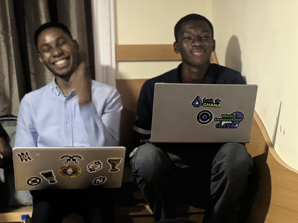 HaqiAilara's tweet image. People showing support for @LiskHQ at the @ayahq_ hub

#LiskXAyaRoadshow #OnchainBuildersProgram #GoLisk #BuildonLisk #LiskGhana