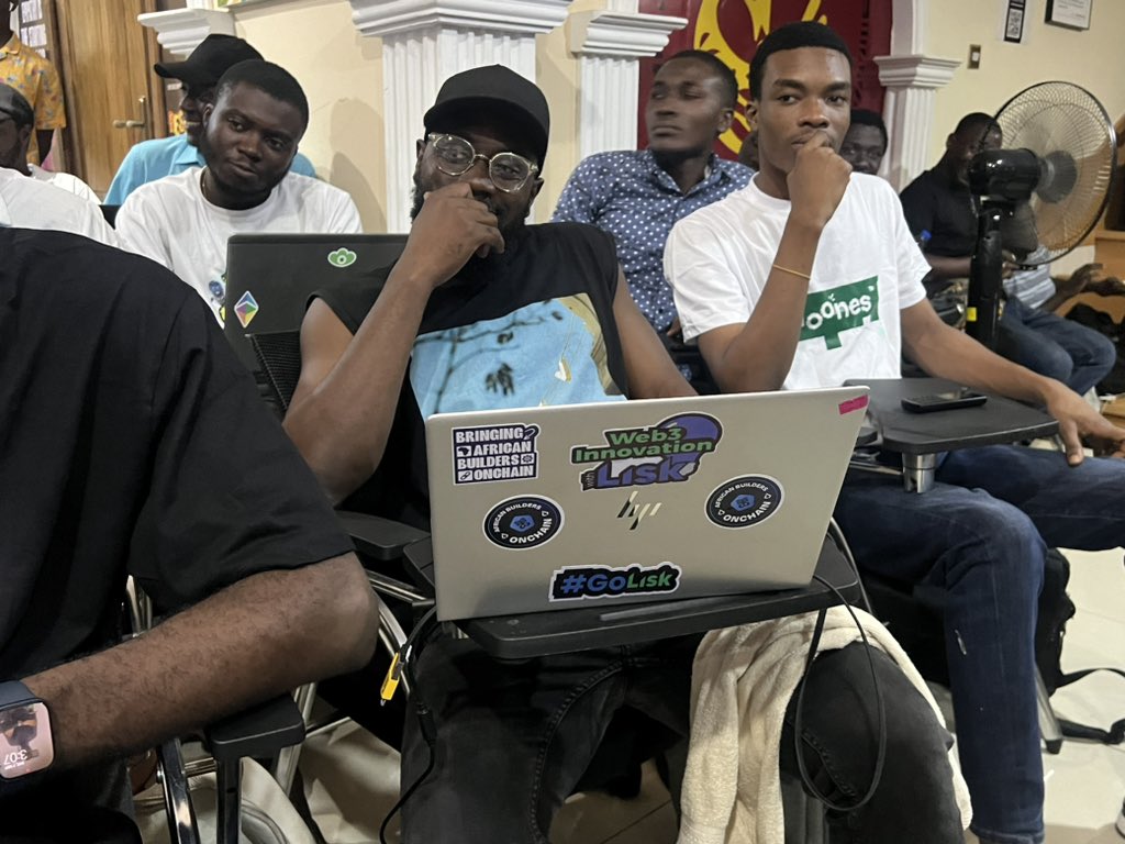 HaqiAilara's tweet image. People showing support for @LiskHQ at the @ayahq_ hub

#LiskXAyaRoadshow #OnchainBuildersProgram #GoLisk #BuildonLisk #LiskGhana