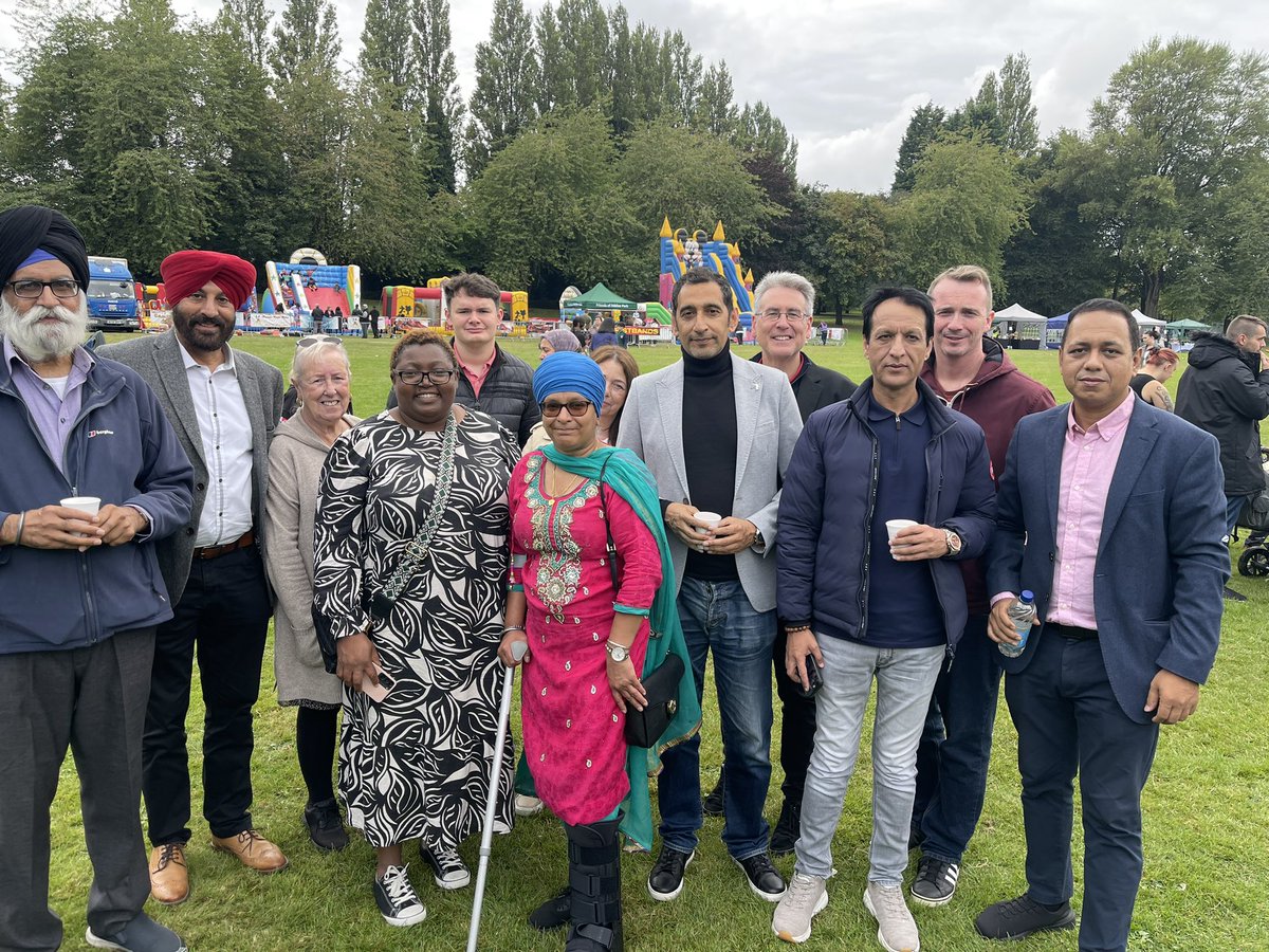 What a wonderful day we had at the Victoria Park, Tipton Community event. Great turn out, lots of entertainment and performances by local groups, a wide range of local traders and fun activities for children and families! Congratulations to Cllr. Syeda Khatun MBE and team!