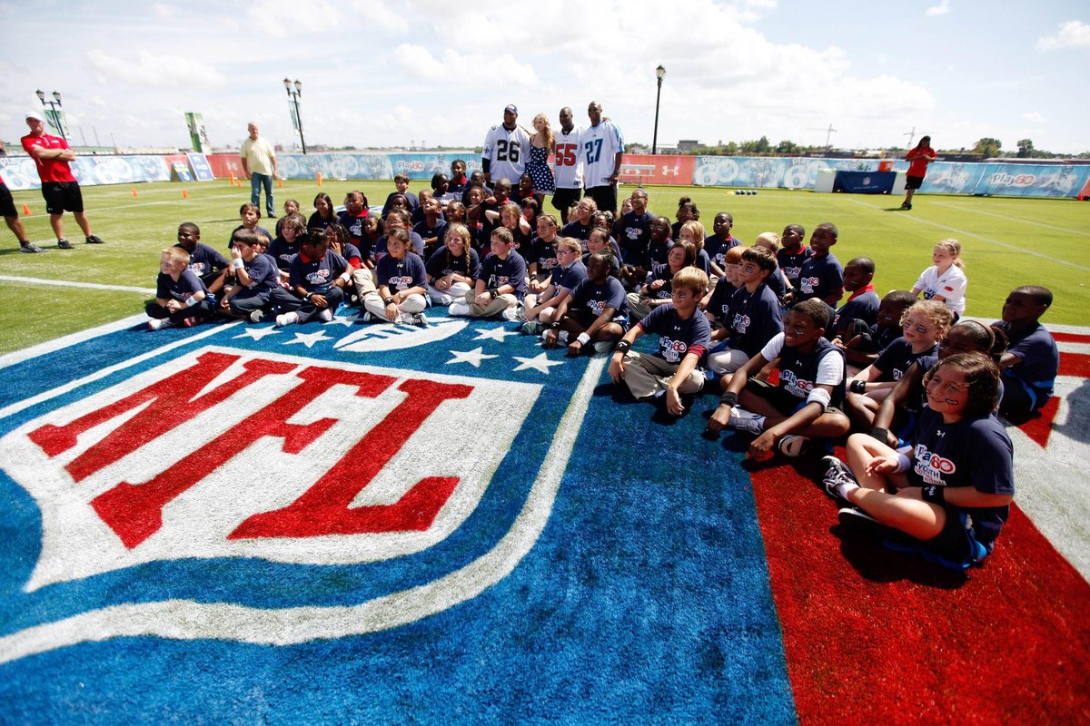 Taylor Swift History 🖤 tweet media