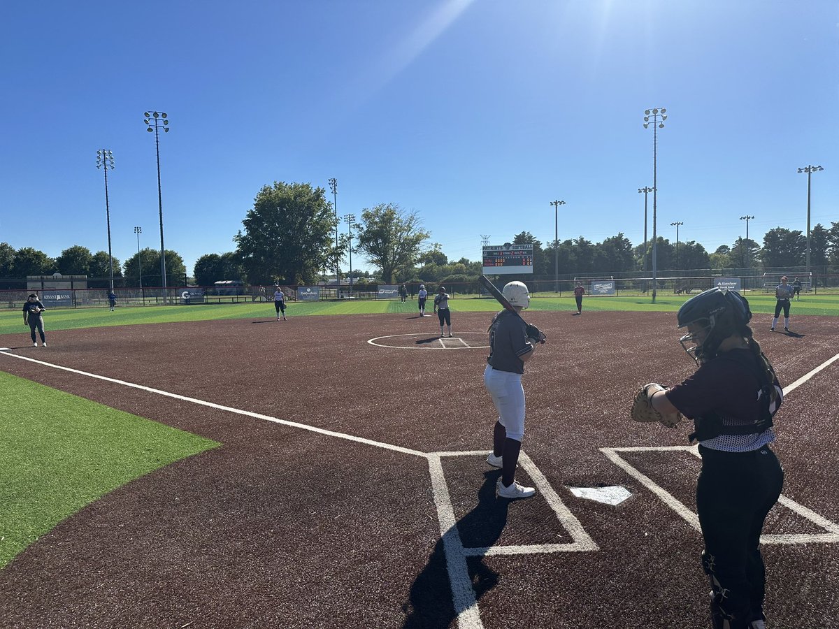 AL Kraze Softball (@alkrazesb) on Twitter photo Beautiful Day ☀️
<a href="/ALKraze16U/">Alabama Kraze 16U</a> and Kraze Hill getting after it in a “friendly” scrimmage. Beautiful Day ☀️
<a href="/ALKraze16U/">Alabama Kraze 16U</a> and Kraze Hill getting after it in a “friendly” scrimmage.