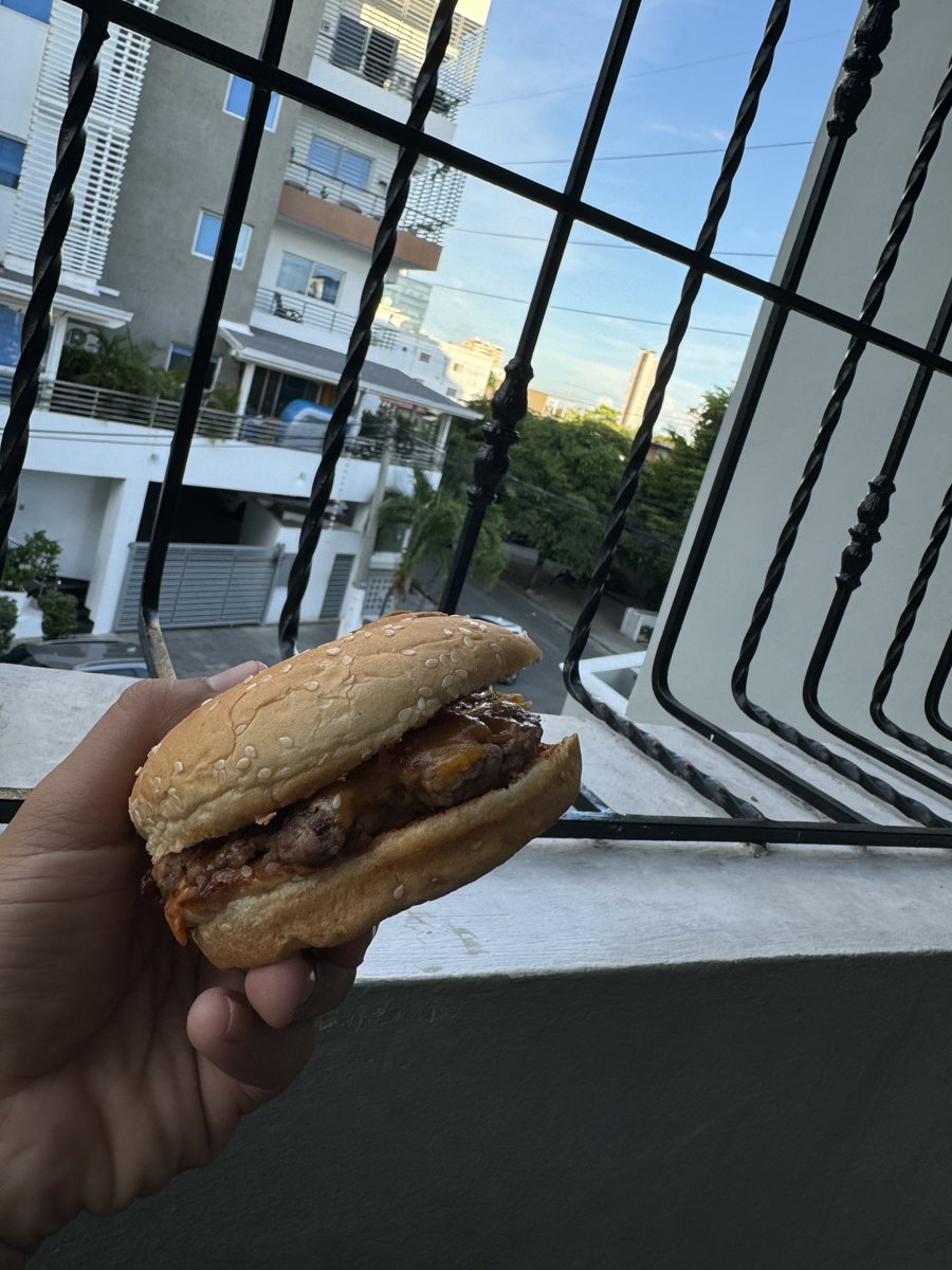 Quille Azul tweet media