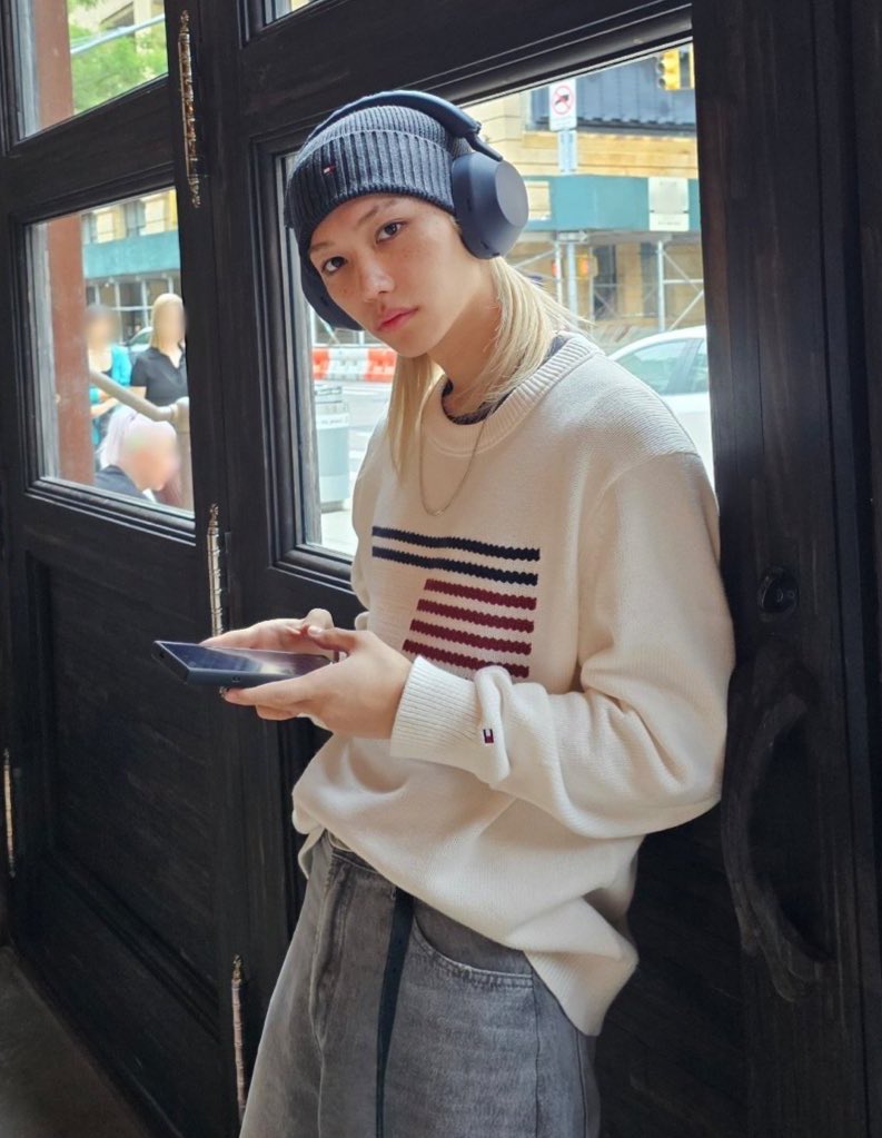 FLX_INTL's tweet image. ☁️TRENDING PARTY (2)☁️

This or that?

✅ Reply/QRT 6 times + tags
✅ RT ALL replies/posts w tags 🔁

FELIX TOMMY HILFIGER NYFW
#FELIXxTommyHilfigerSS25
#FELIXatNYFW @TommyHilfiger