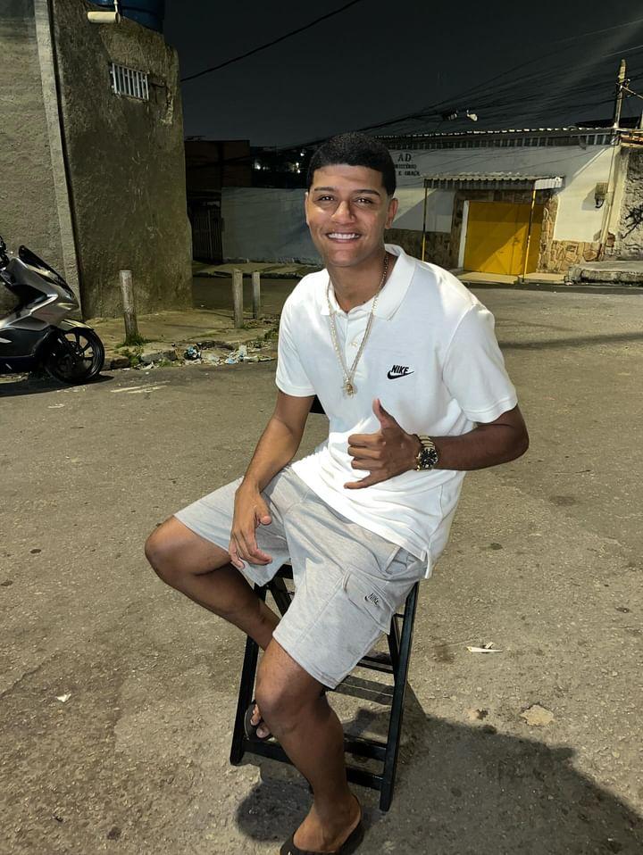 mnBidi's tweet photo. Menor top🥰✔ https://t.co/3cWBmCQXNw