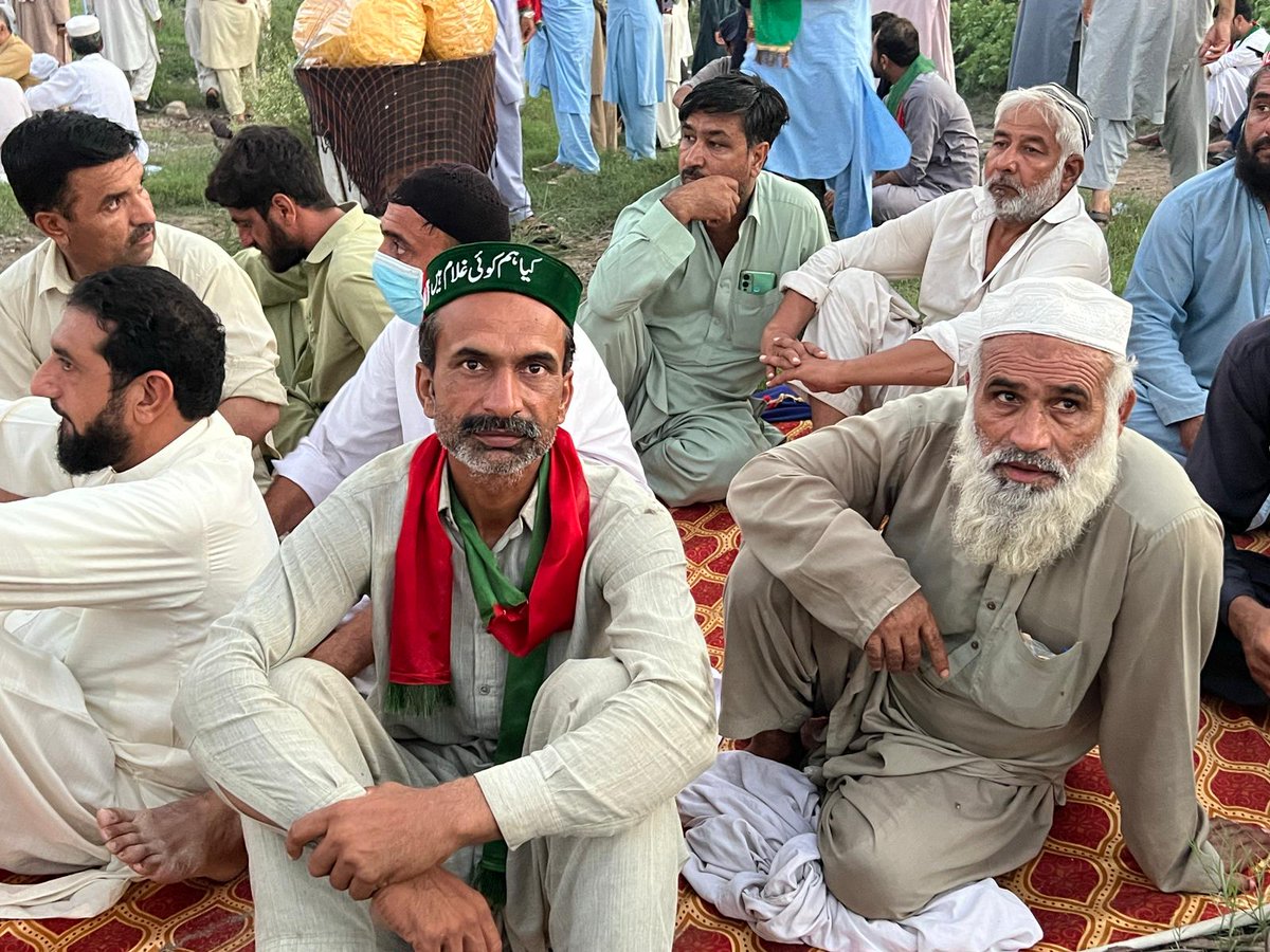 PTIofficial's tweet photo. امید ابھی کچھ باقی ہے، اک بستی بسنے والی ہے۔۔۔۔
#میں_پاکستان_کا_مالک_ہوں https://t.co/LYNAs0Vg6T