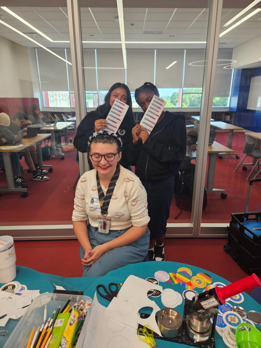 mhlibrary tweet media