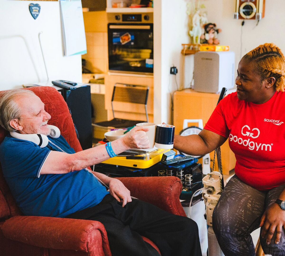 Could you be a friendly face for an isolated older person near you? We currently have 6 older people hoping to receive a visit  just for a chat and a drink, you could be the highlight of their week!