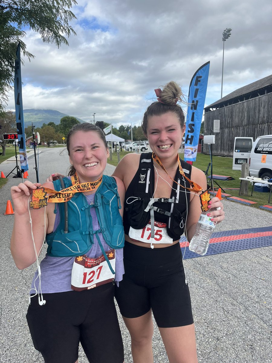 BrookeWBZ's tweet photo. Run our first half marathon ✅ @RLJnews https://t.co/xZHsigVpau