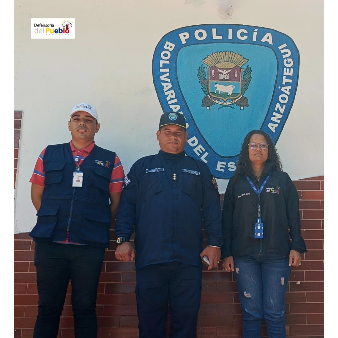 DdP Anaco: La Defensora Municipal MSc. <a href="/NilkaLara/">M.Sc. Nilka Lara</a> y el funcionario Abg. Aarón Briceño realizaron Jornada de Actualización Procesal a Privados de Libertad en el Centro de Coordinación Policial Aragua de Barcelona de PoliAnzoátegui.
<a href="/Defensoria_Vzla/">Defensor del Pueblo</a>