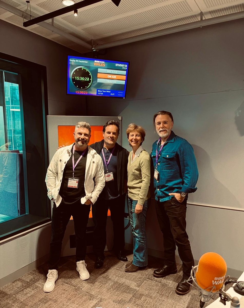 Darren Parry tweet media