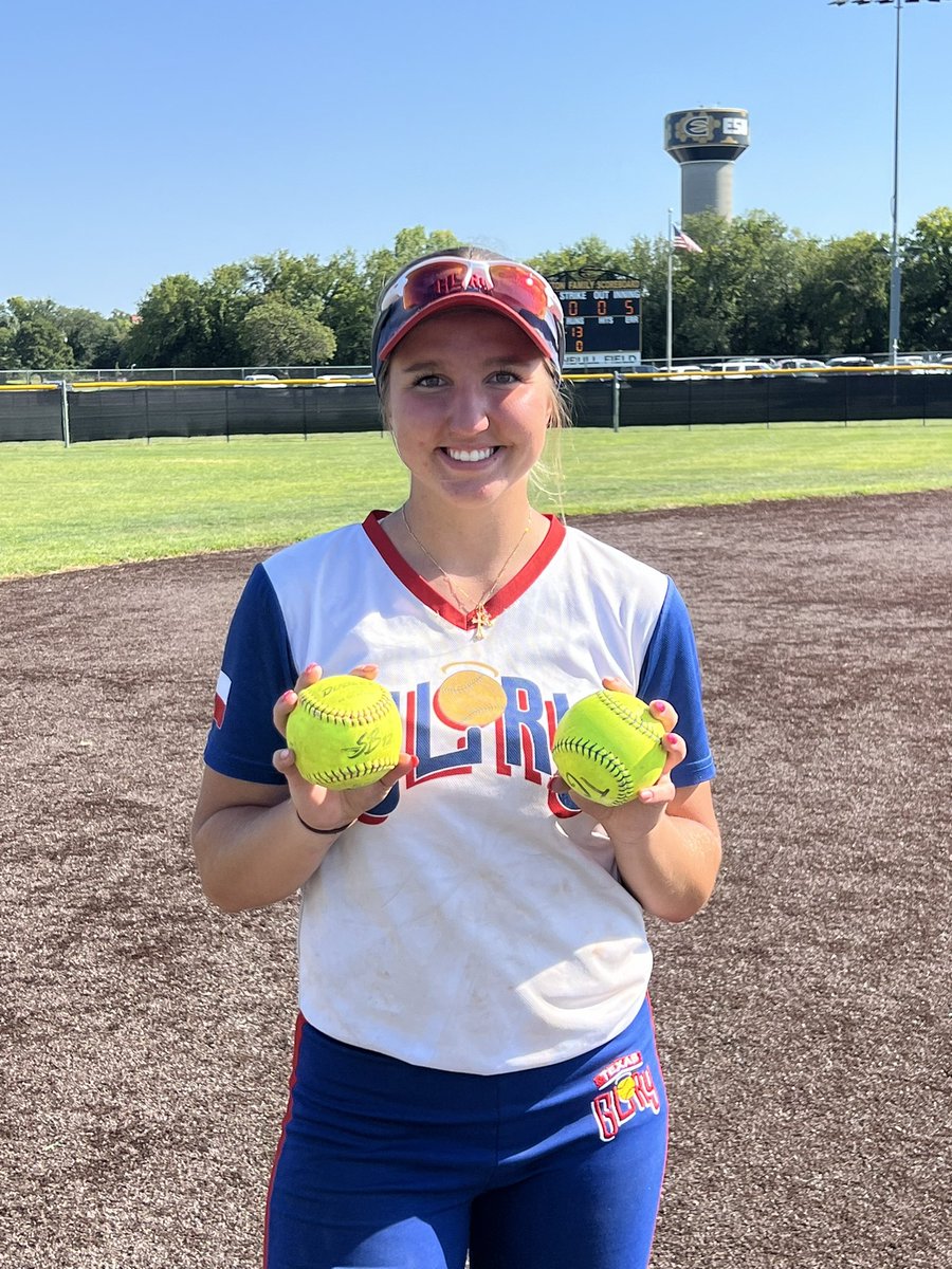 Great job Karlie Demel (‘26) hitting two 💣 today at the Emporia State Fall Round Robin!!!