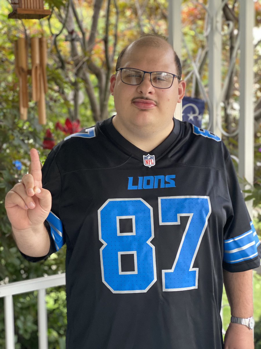 Annie_Prus's tweet photo. Go @Lions #OnePride https://t.co/aMcajOcc89