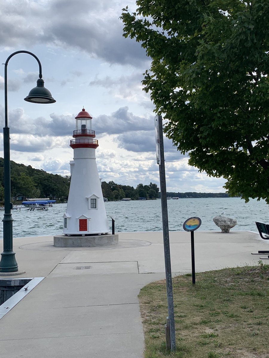 KSharrit's tweet image. Breezy afternoon at Torch Lake… Northern Michigan.🌬️🩵💙🩵