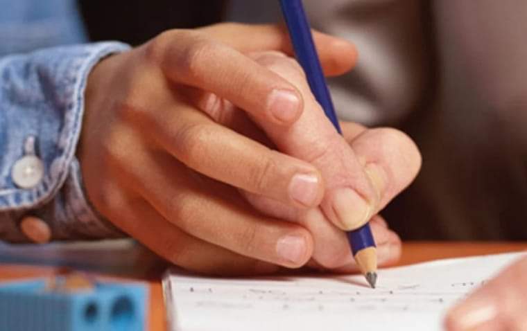 Algún distraído alguna vez, pervirtió la frase de un gran filósofo diciendo que la única verdad es la realidad. No advirtió, o no quiso advertir, que cada ser humano es una verdad que tiene derecho a descubrirse y la educación es el medio para hacerlo.
#DíaDeLaAlfabetización