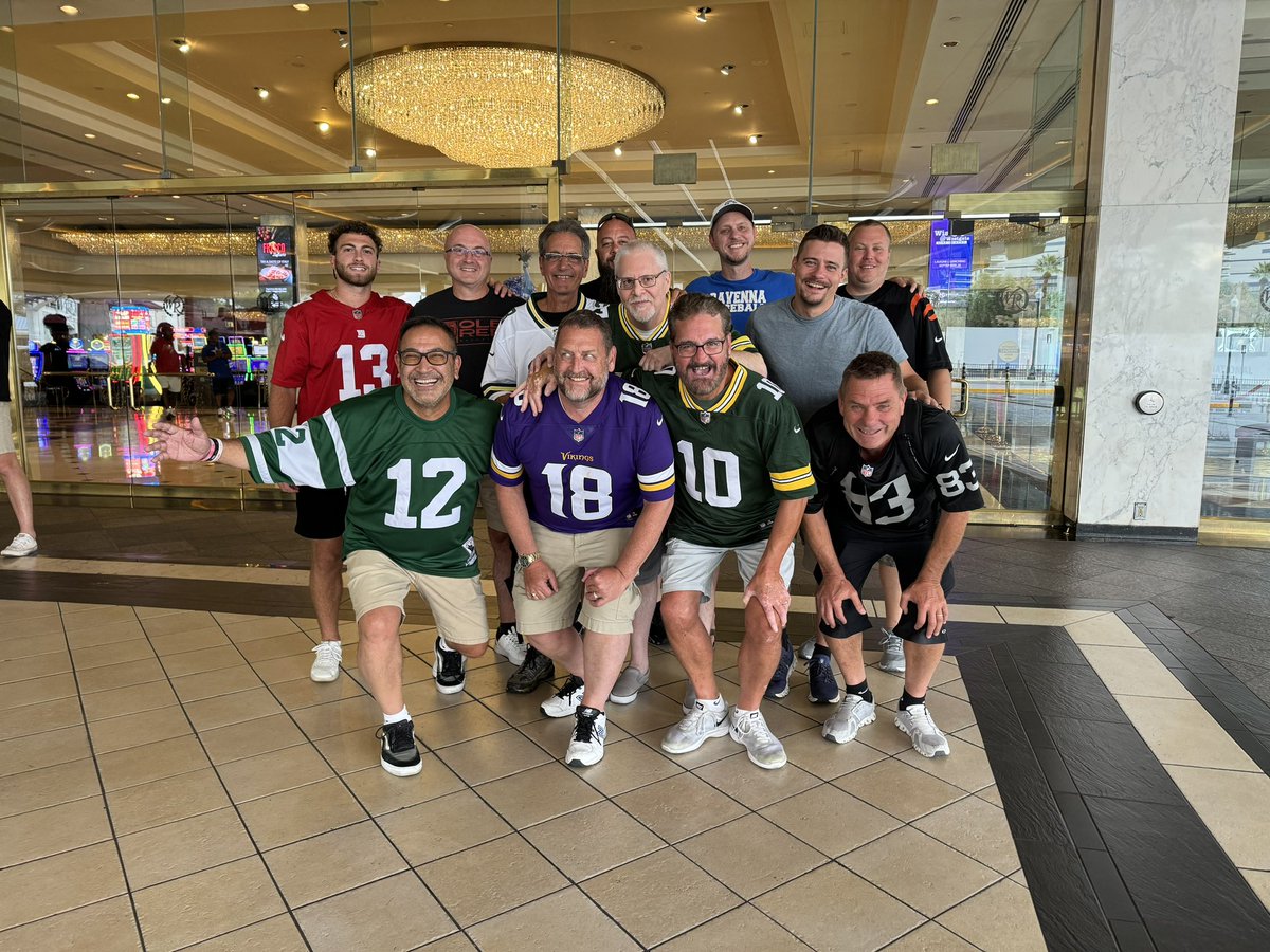 As per tradition my fantasy football trip tops off each year watching all the games on the big screens at Westgate w/ great friends who whether in this hobby or play this hobby share the love for the game that I do. A blast every year. See you guys next September. <a href="/TheReal_NFC/">The NFC</a>