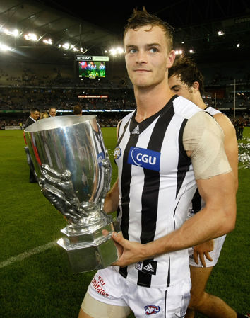 IncrediblyBozza's tweet photo. John McCarthy will always be in our Magpie hearts forever, today marks 12 years since he passed away. We're thinking of his family and loved ones 🖤🤍😢💔 #GoPies #AFL #RIPJohn #RIPJMac https://t.co/4PmfQ5sYI4