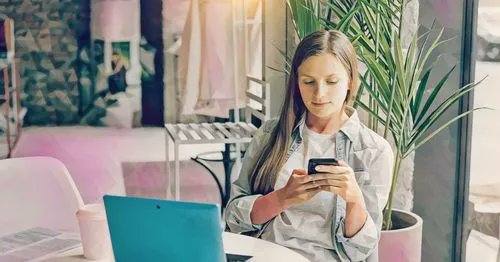 EmployJobWave's tweet image. Retain Remote Workers

1. Perks: Stipends for remote expenses and setups.
2. Growth: Offer L&amp;amp;D programs and learning budgets.
3. Culture: Foster strong leadership and team culture.
Engage your global team!

#RemoteWork #HR #Retention