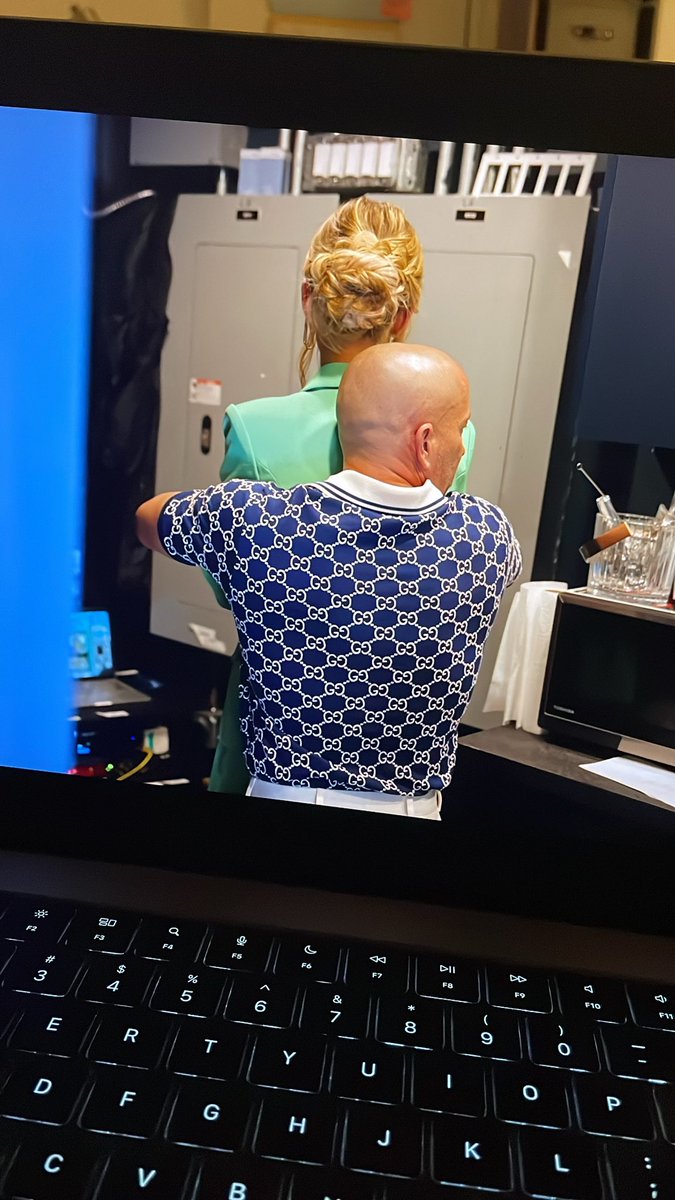 Ok we need to talk about this 😹 #sellingsunset #sellingsunsetnicole