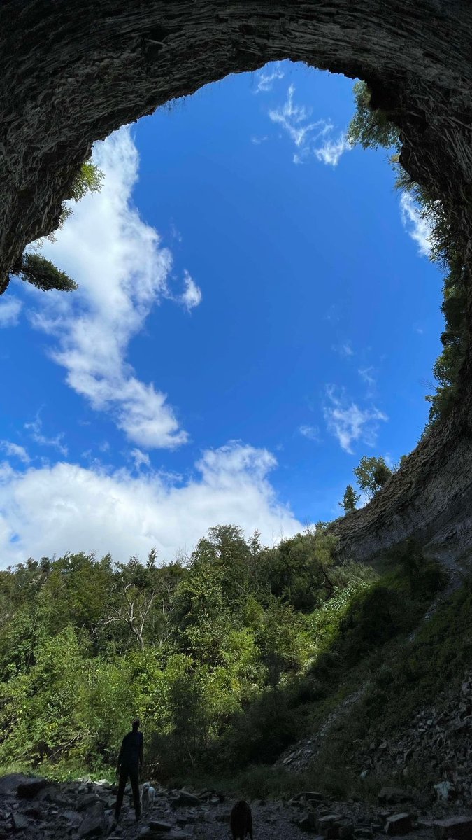 Andy Bramburger (@algaeburger) on Twitter photo Great day for a hike! Wide angle at #DevilsPunchbowl with #AdventurePuppy and <a href="/DJMcGold/">Daryl McGoldrick</a> . Great day for a hike! Wide angle at #DevilsPunchbowl with #AdventurePuppy and <a href="/DJMcGold/">Daryl McGoldrick</a> .