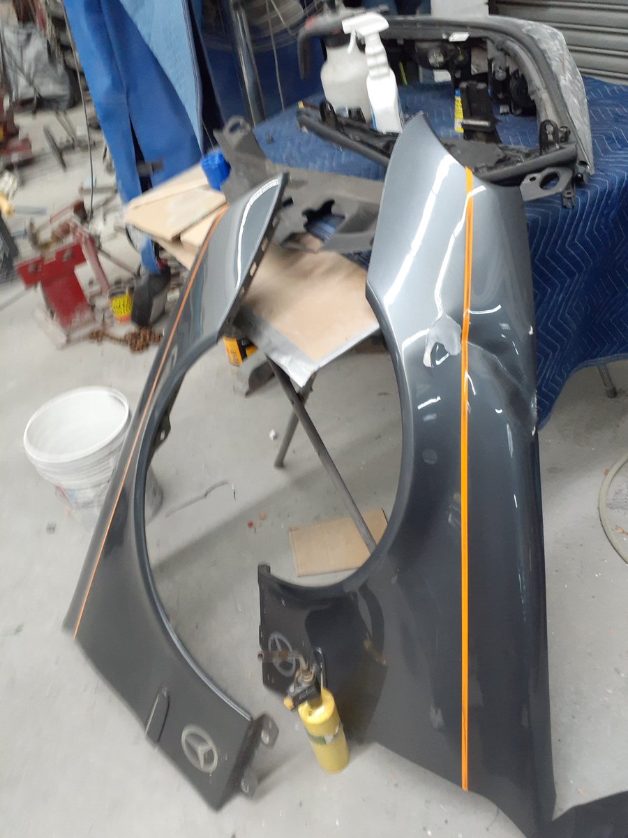 DonDvil1's tweet photo. Nature forced me switch up my fenders. Now the car is fully customized. Luck of life huh? https://t.co/oOZlEiYivQ