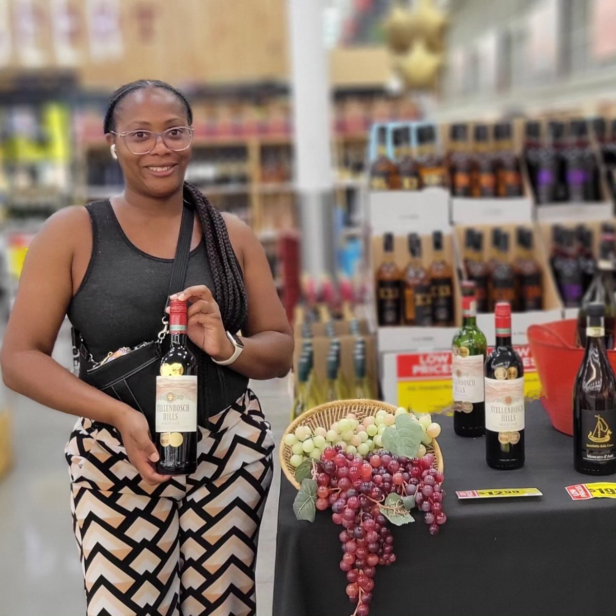 branwarwines's tweet photo. 🍷 Celebrating a year of tastings @HEB MacGregor! New discoveries, laughter &amp; great wine—like Dusty Baker Wines, Cascina Gilli Malvasia, and more. 🥂 Don’t miss next week at Central Market featuring Chapelton Vineyards Cab, Blanc Du Bois, &amp; Aslina Wines Umsasane! 🍇 #WineTasting https://t.co/W7Mxi1lLU3