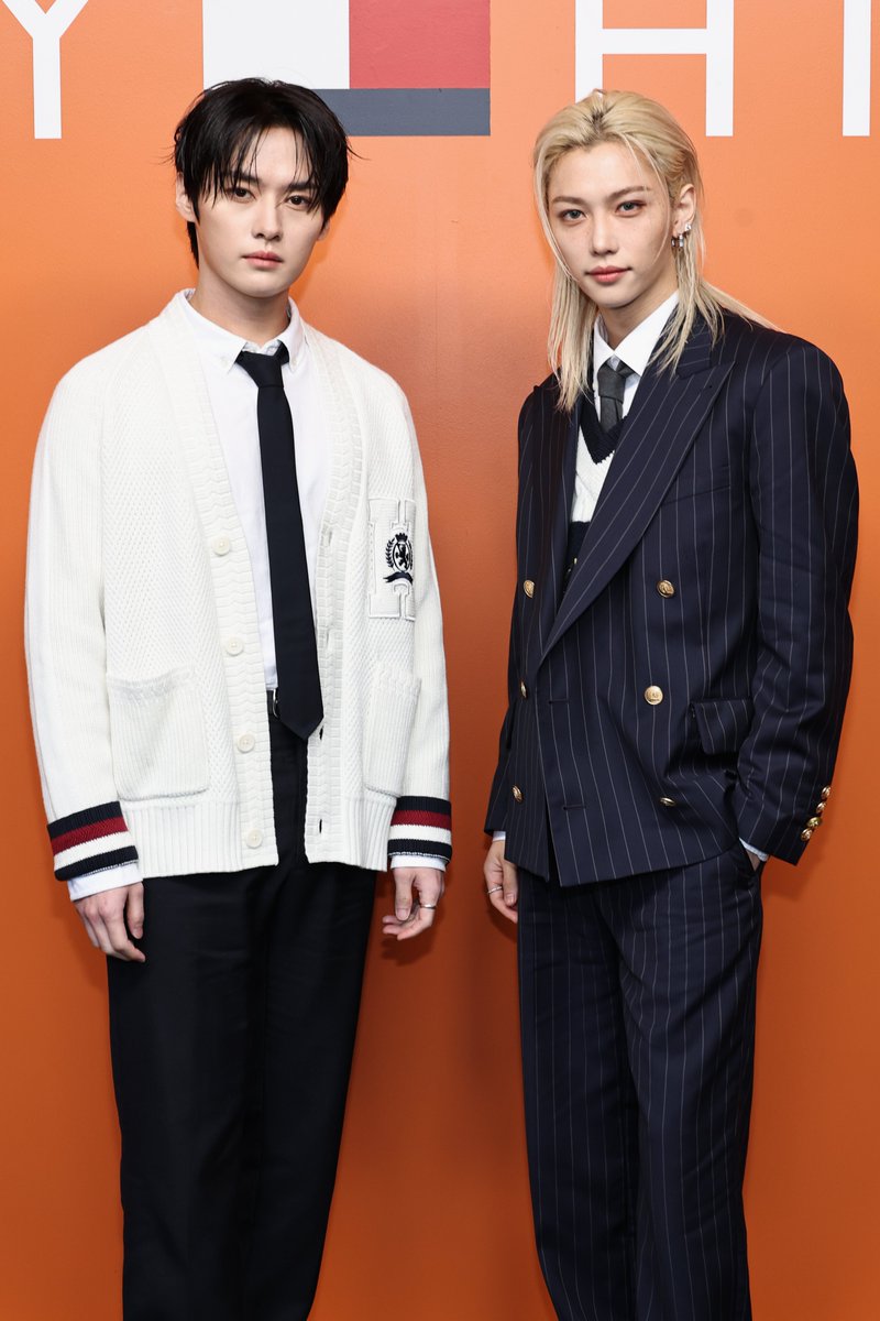 ellejapan's tweet photo. 【2025春夏 NYフロントロウ速報】「トミー ヒルフィガー」にはBLACKPINK ジスやStray Kids リノ&amp;フィリックス、Mrs. GREEN APPLEらが来場！

▼フロントロウスナップはこちら
https://t.co/R9KAtIWDDs

#Jisoo #LeeKnow #Felix #MrsGREENAPPLE https://t.co/hX9plXL941