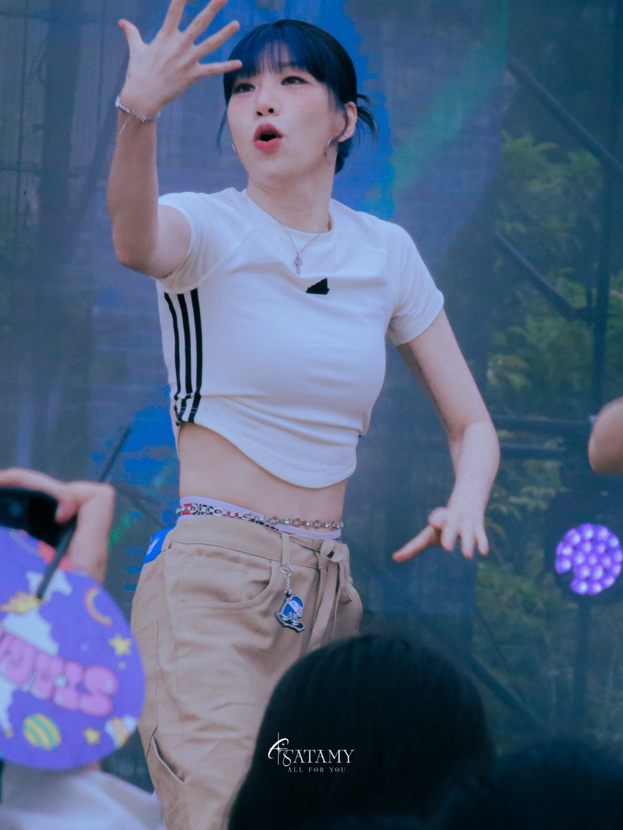 ttm_9uland's tweet photo. 240908 StarNest HQ
바람 좀 피겠습니다…

#이바다 #바다 #배배 #badalee #bebe #StarnestMusicFest https://t.co/KvJOyX2f22