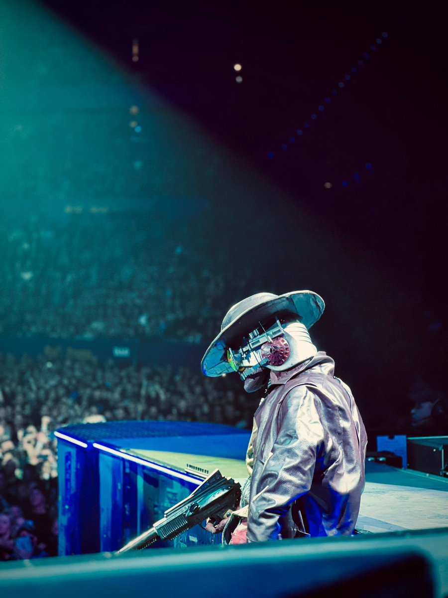 What an incredible way to kick off the second leg of #TheFuturePastWorldTour 

Thank you Perth! 

#IronMaiden #Tour #Eddie #Australia #KillerKontent