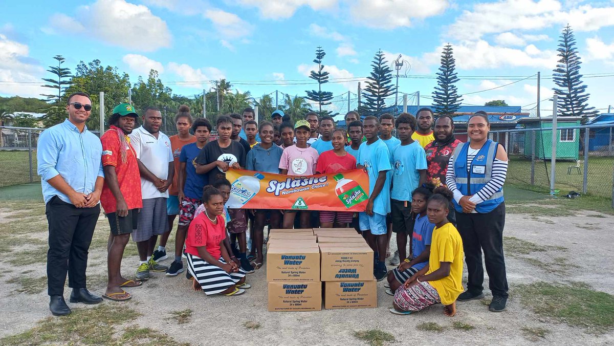 🌟 The Splashe National Youth Championship kicks off today! Our stars from Tanna &amp; Santo were up at dawn, sharpening their skills. 🏏 Join us at VCG &amp; Independence Park! Big thanks to Vanuatu Beverage LTD &amp; Splashe! #Splashe #VanBev

Full story here: ow.ly/XlQH50Tc3p6